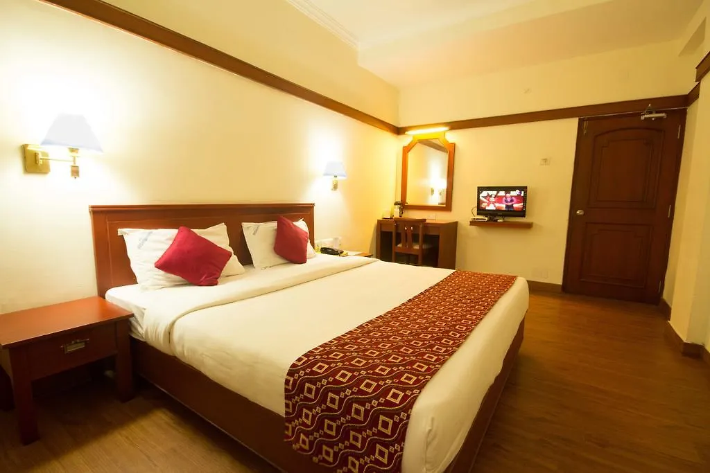 Hotel Aiswarya Kochi