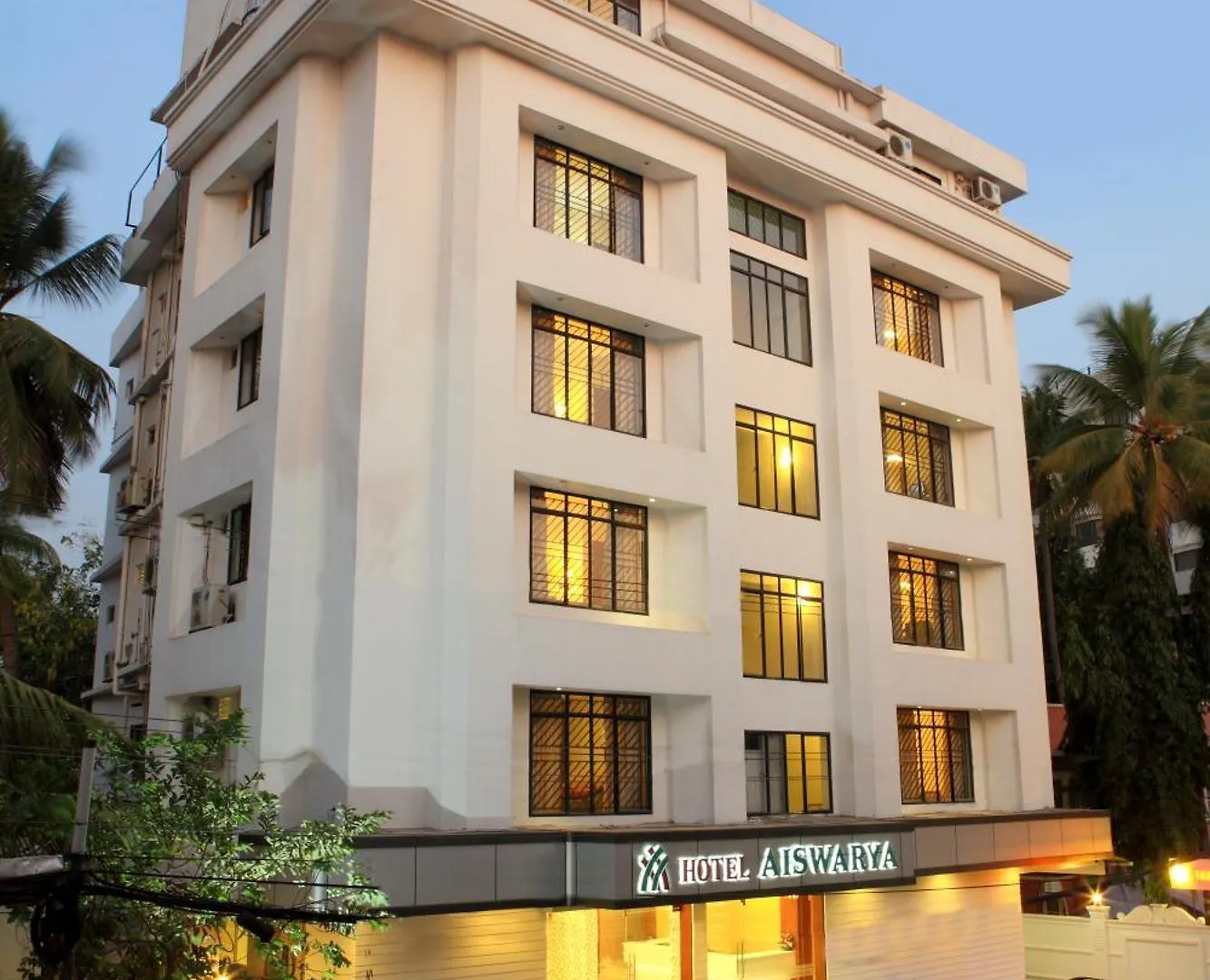 Hotel Aiswarya Kochi