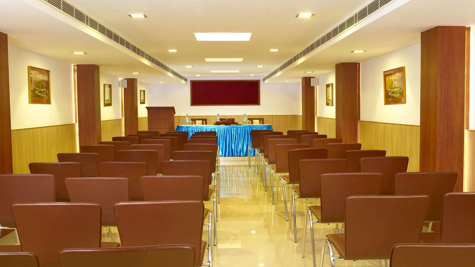 Hotel Aiswarya Kochi